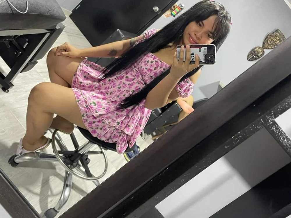 cute_pervert1's Offline XXX Chat
