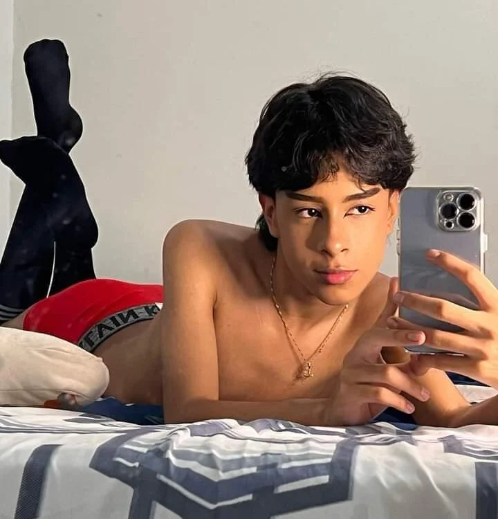 Kieran_valentin Offline XXX Chat