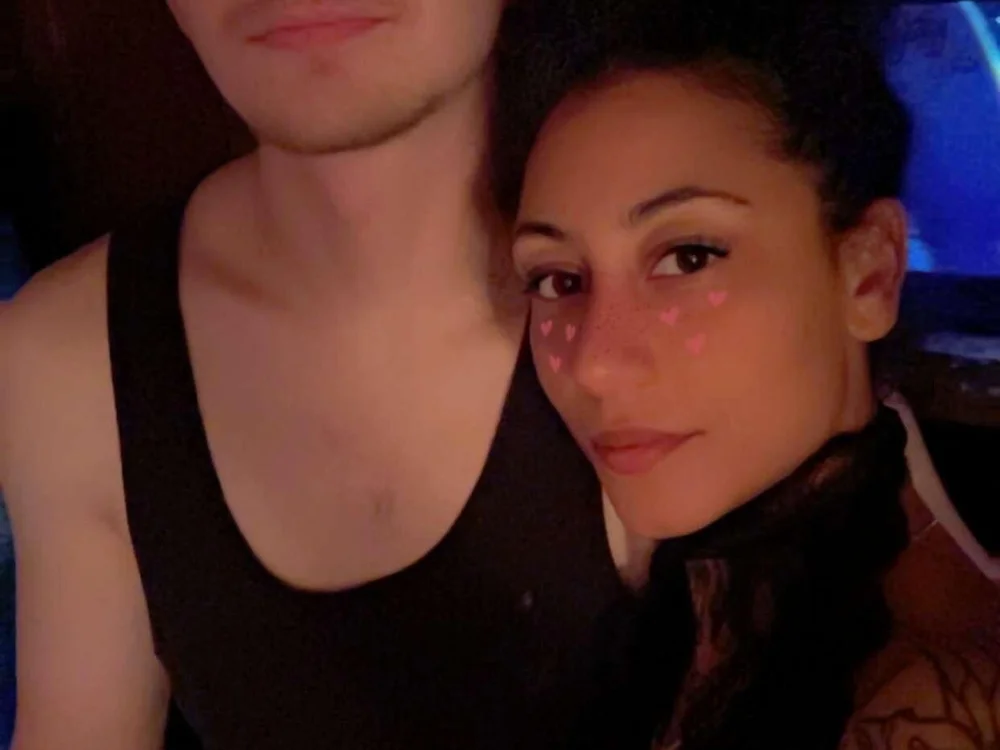 BonnieClydeCams' Offline XXX Chat