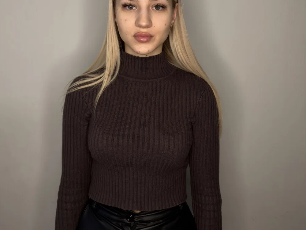 DenaVenditti's Live XXX Chat