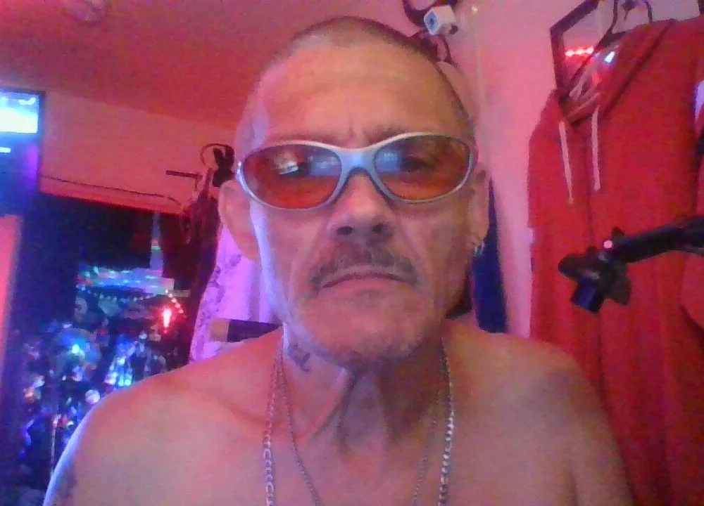 TJBIEBER's Offline Chat Room