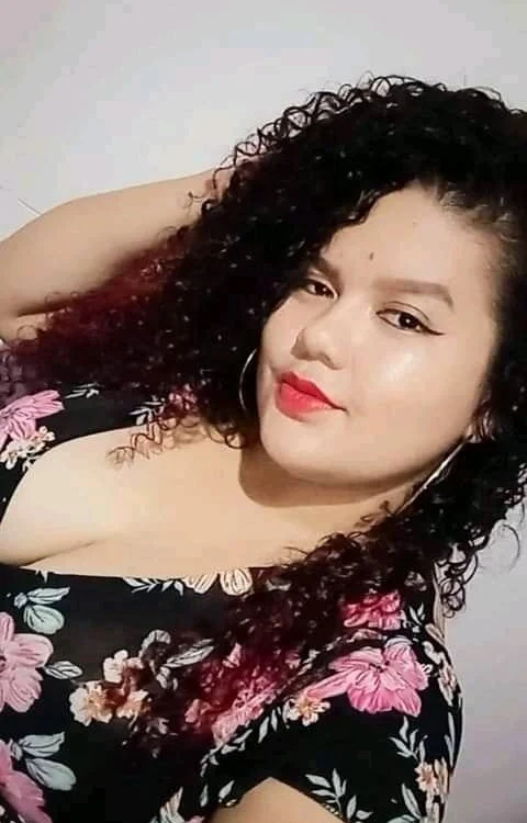 linda326's Offline XXX Chat