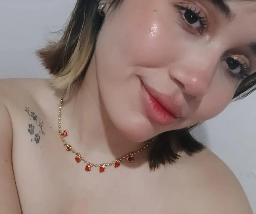 ema_rish's Offline XXX Chat