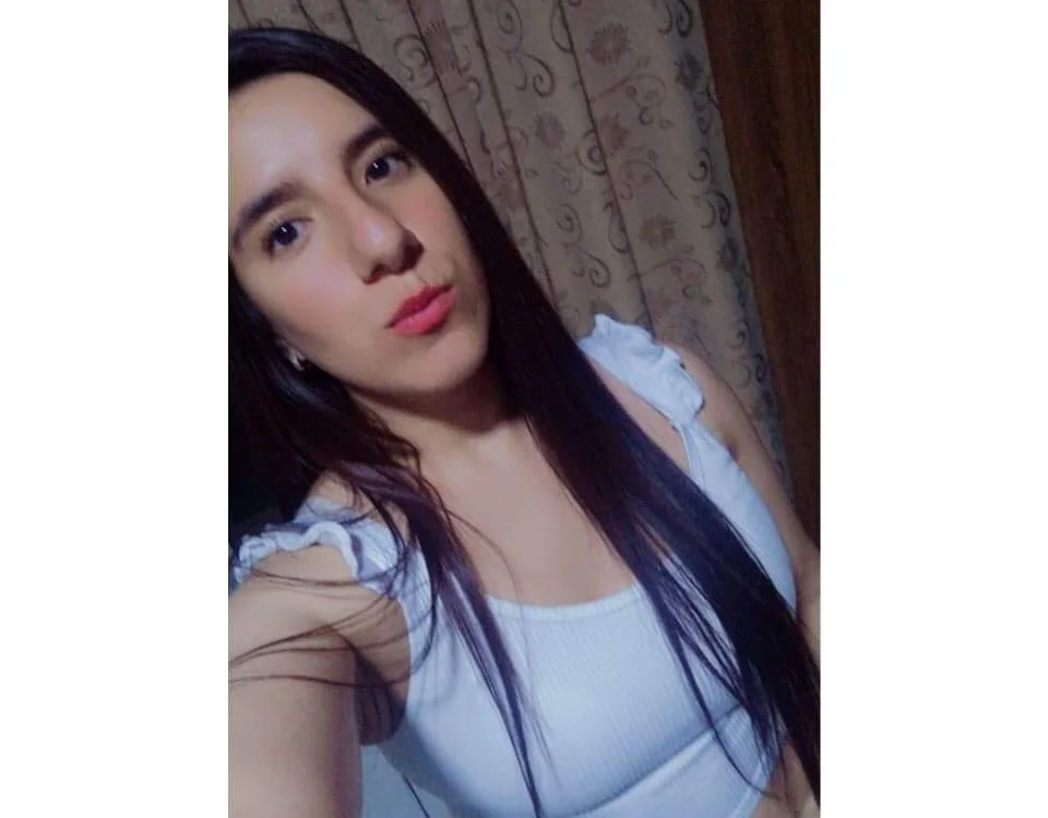 Ashley_Hatman offline chatrum