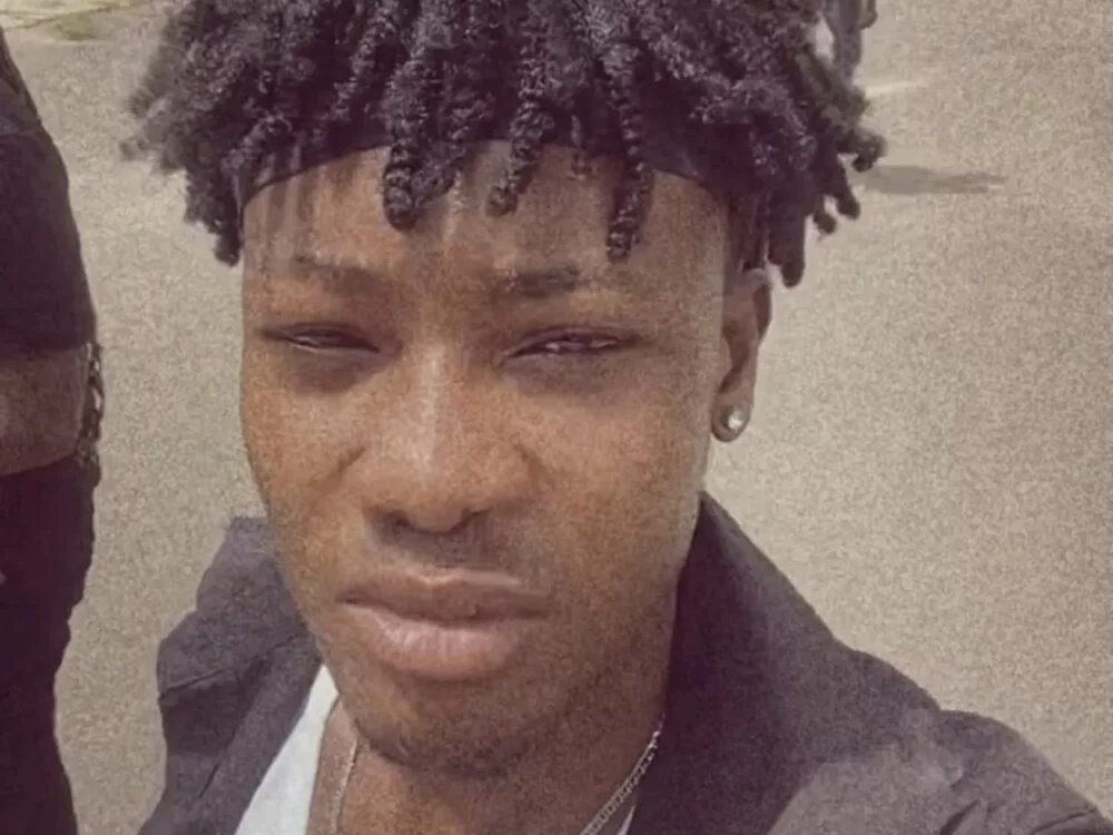 BBC_Sweet_boy's Offline Chat Room