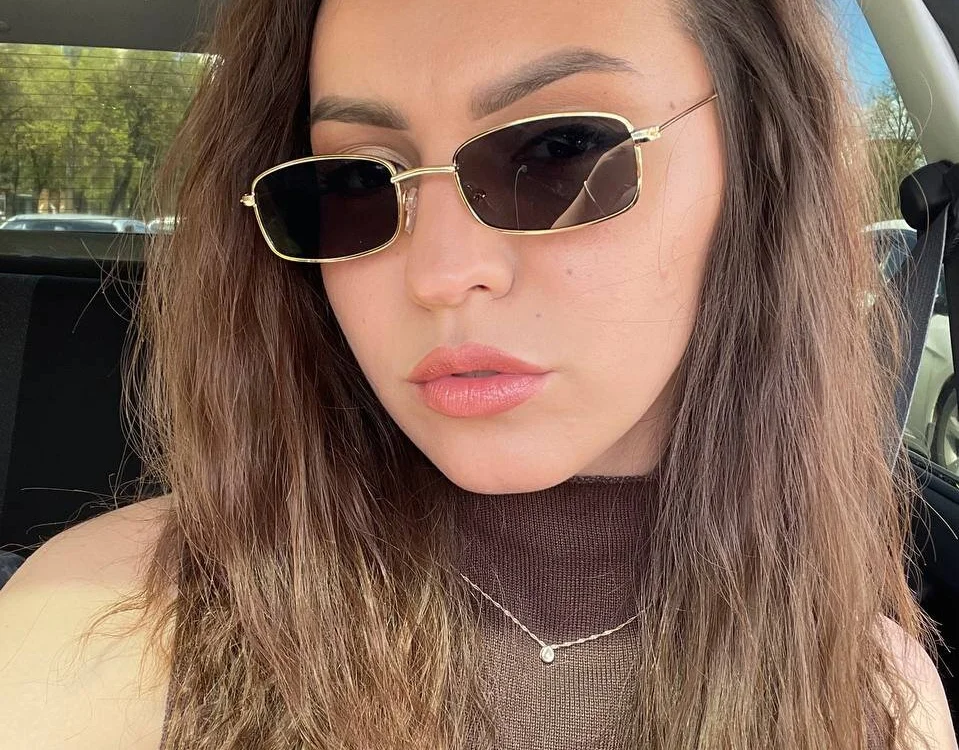 AntoniaCoup offline chatrum