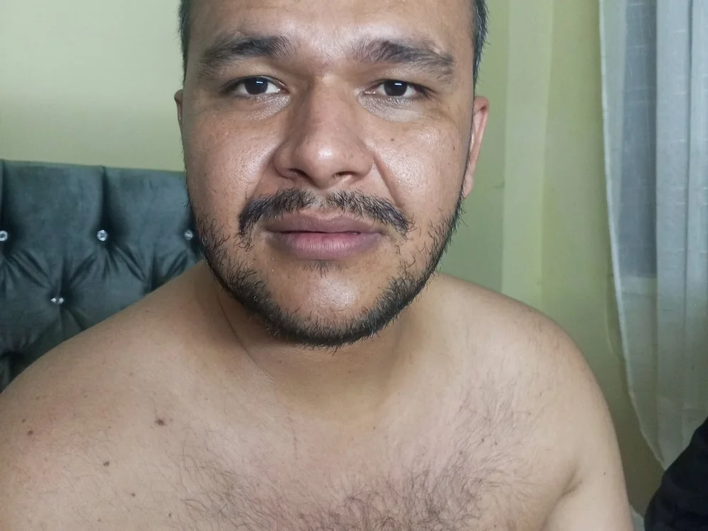 teddy_pecor's Offline Chat Room