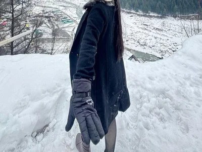 Afshu_Khan - Girl 