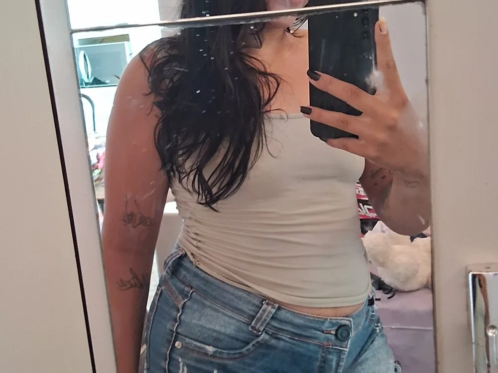 gozaursula0988 Offline XXX-chat