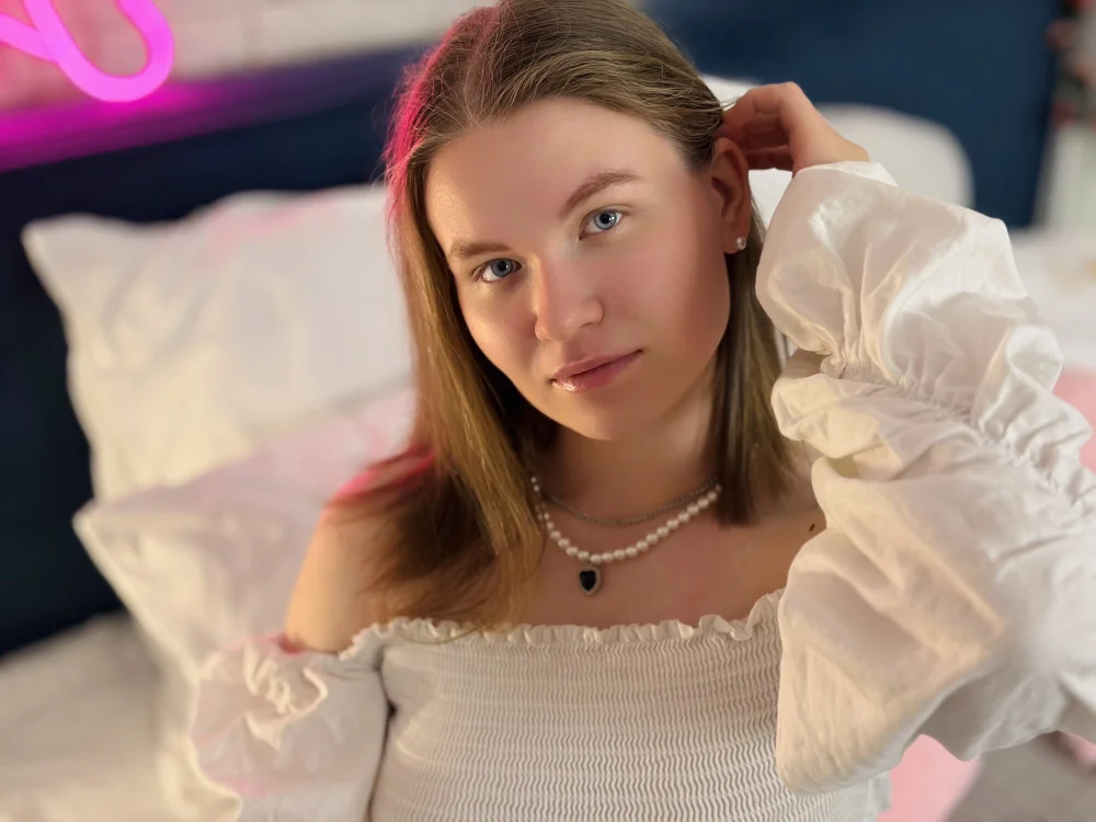 AuroraaJames' Offline XXX Chat