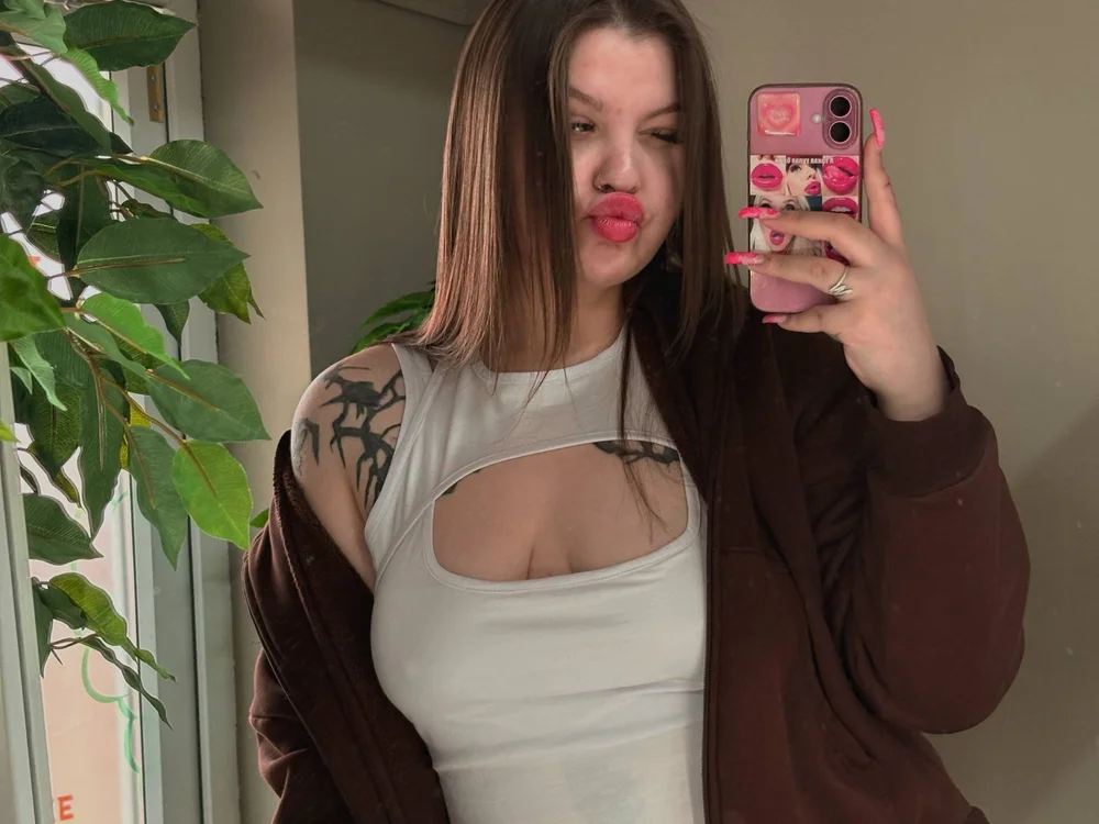 Alice_Moorr – Offline XXX chat