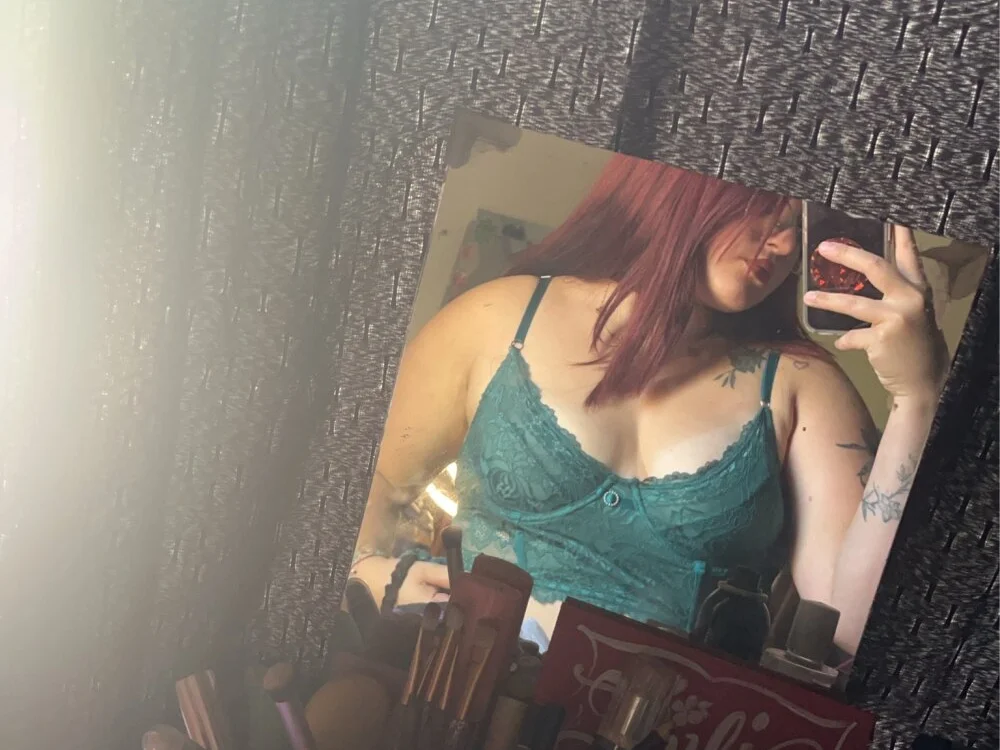 candyyas02 Obrolan XXX Offline