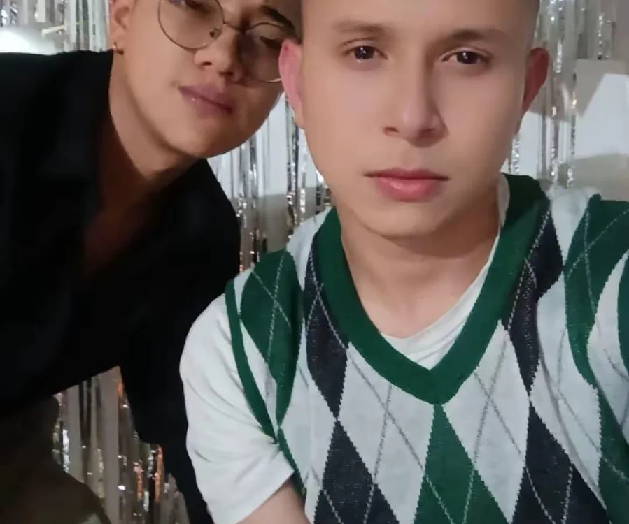 Chat XXX offline de Golden_Boysx