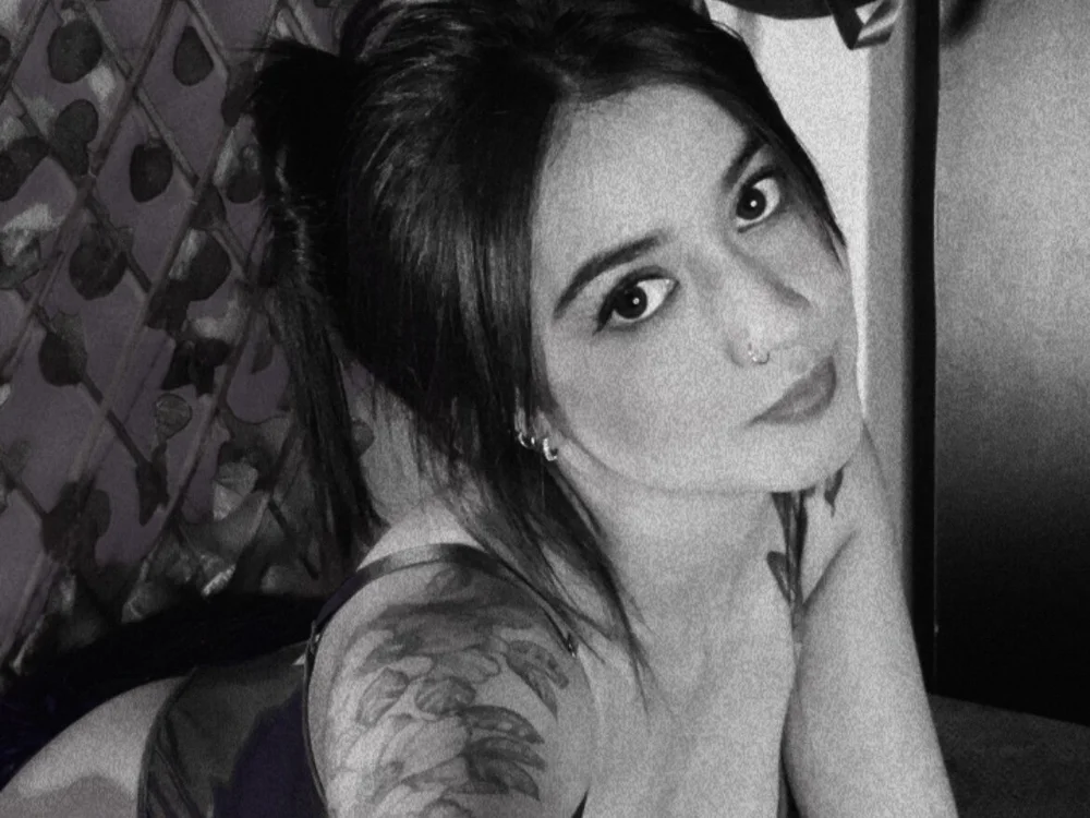 maddy_222x: συνομιλία ΧΧΧ εκτός σύνδεσης