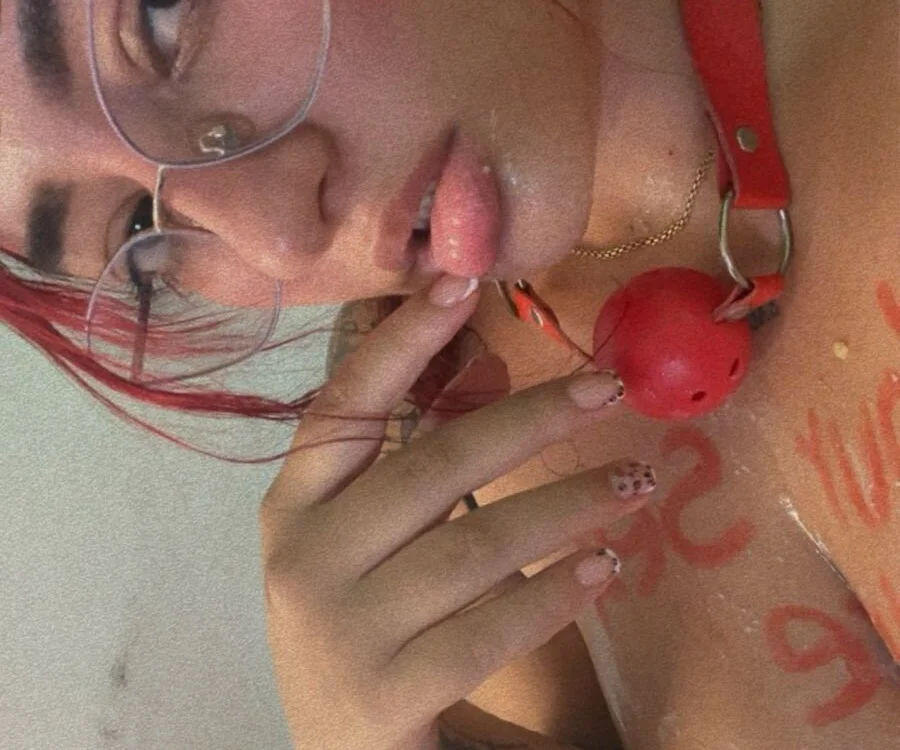 airamclair's Offline XXX Chat