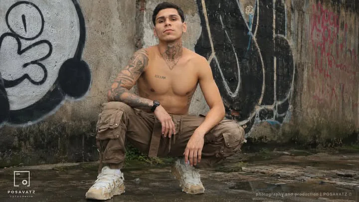 Thiago23cm78 Offline XXX-chat