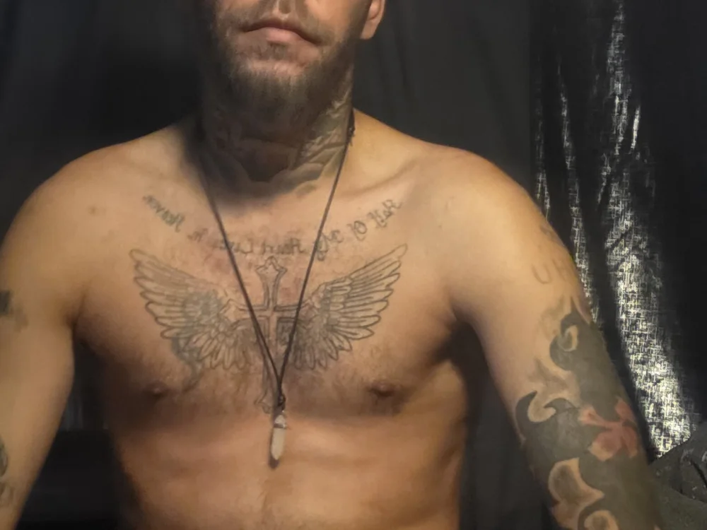 tattedupx Offline XXX-chat