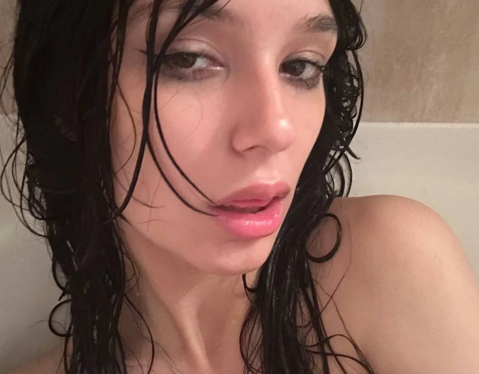 DemetraSadahiro Offline XXX-Chat