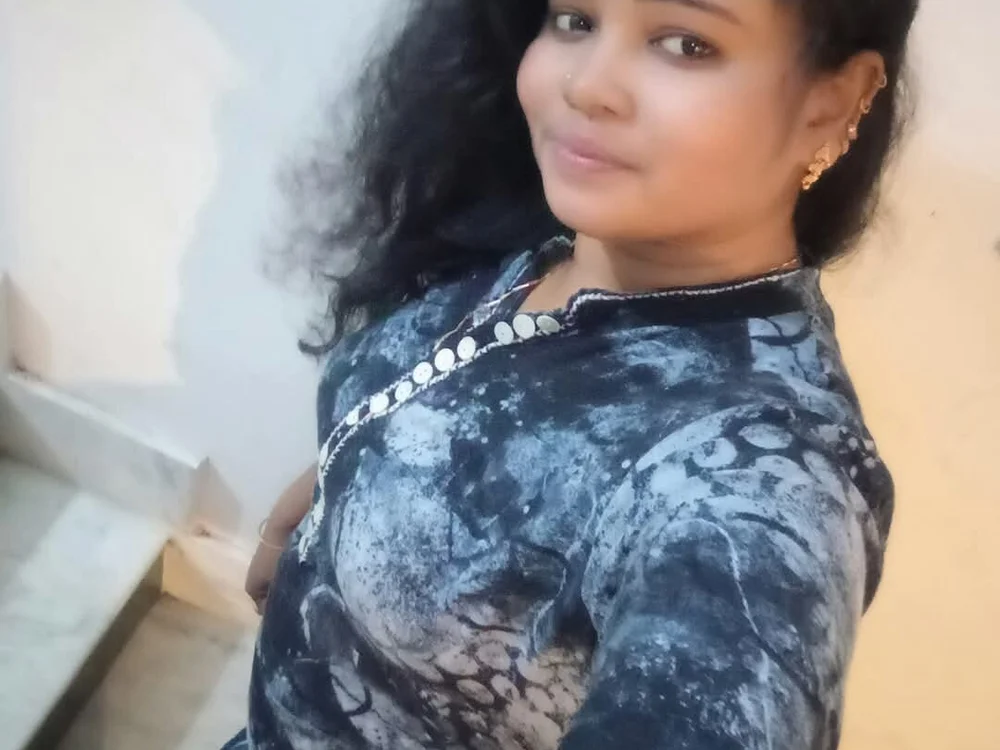 Sexy_Stranger_ অফলাইন XXX চ্যাট