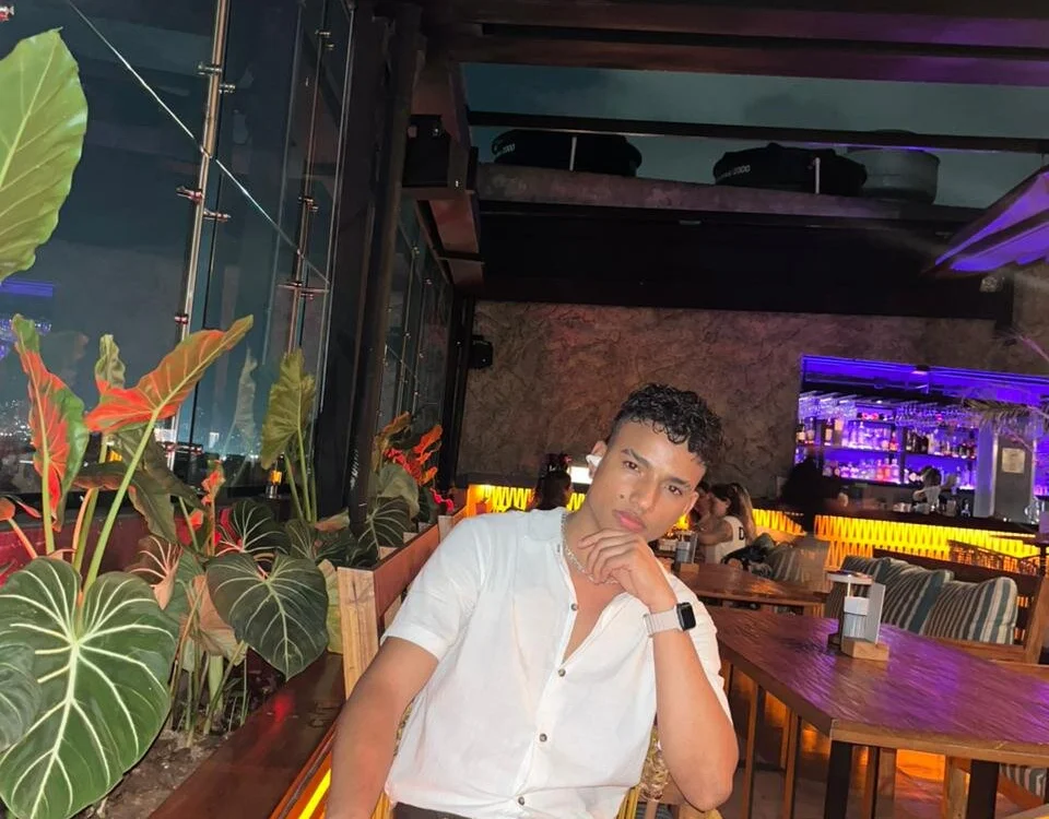 แชท XXX ออฟไลน์ของ teylor_hot_21cm