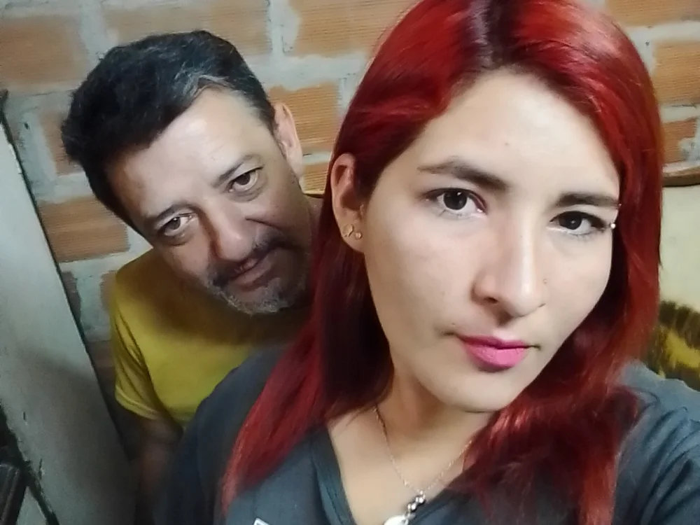 maruymarce29 Adlı Modelin Çevrimdışı Sohbet Odası
