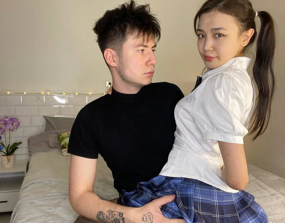 Alya_and_Max's Offline XXX Chat