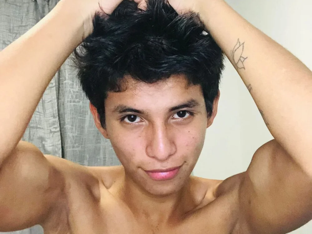 bellamy_094's Offline XXX Chat