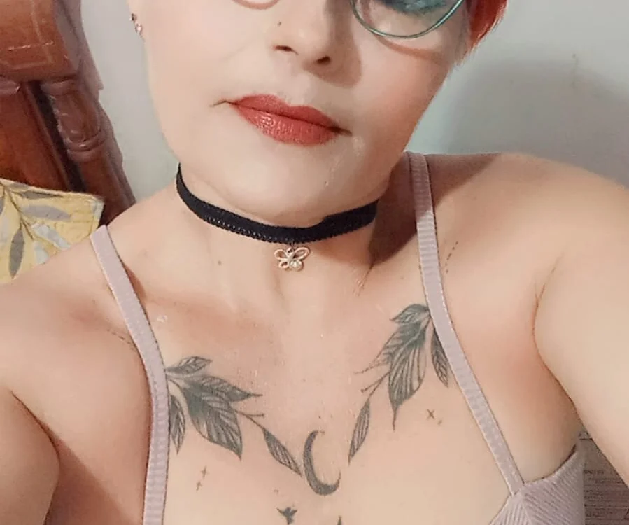 Yeny_Sex's Offline XXX Chat