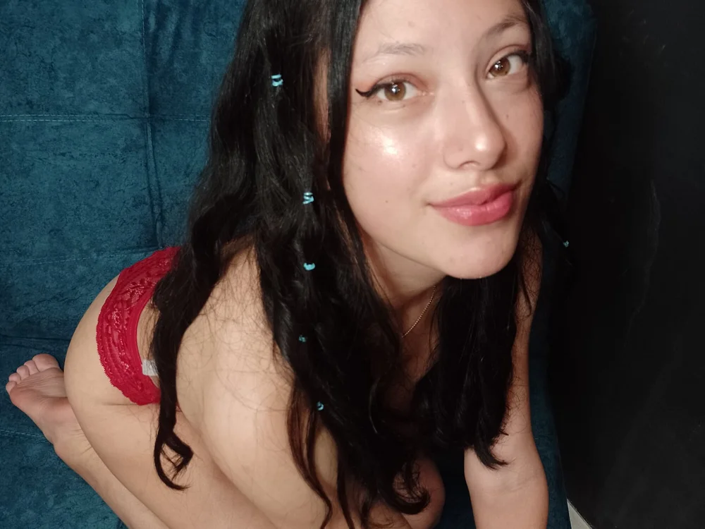 Mia_Fiore19 offline chatrum