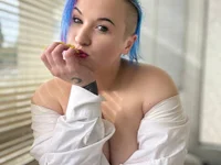 AliceBlow's webcam live show