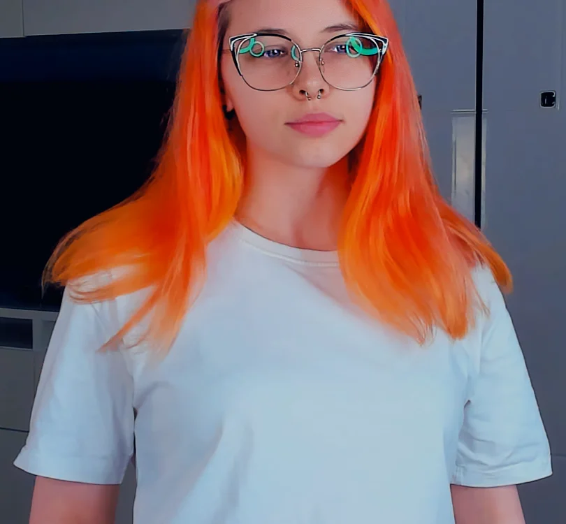 NormaHelms' Offline Chat Room