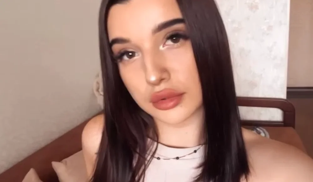 Amberdeliz Adlı Modelin Çevrimdışı XXX Sohbeti