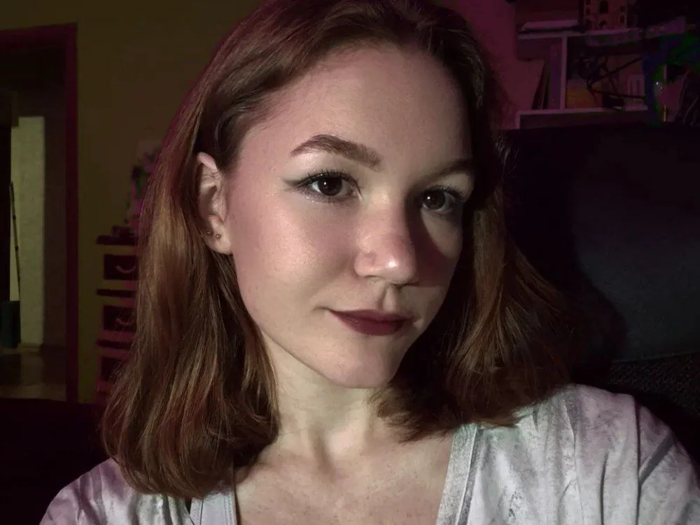 Linda_Andersonn offline chatrum