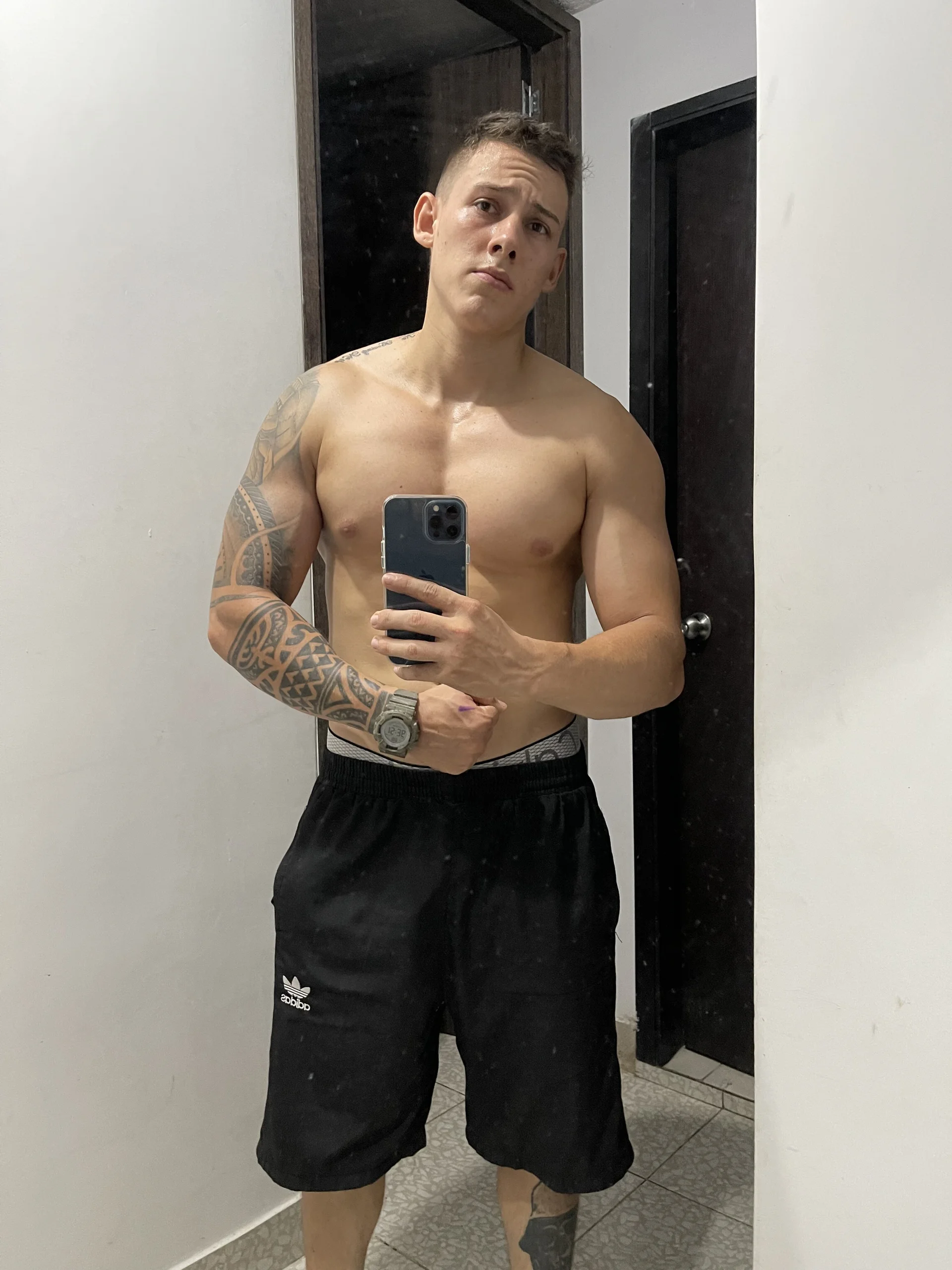 XXX Porn Photo of Nude Muscle_King_Cum 77