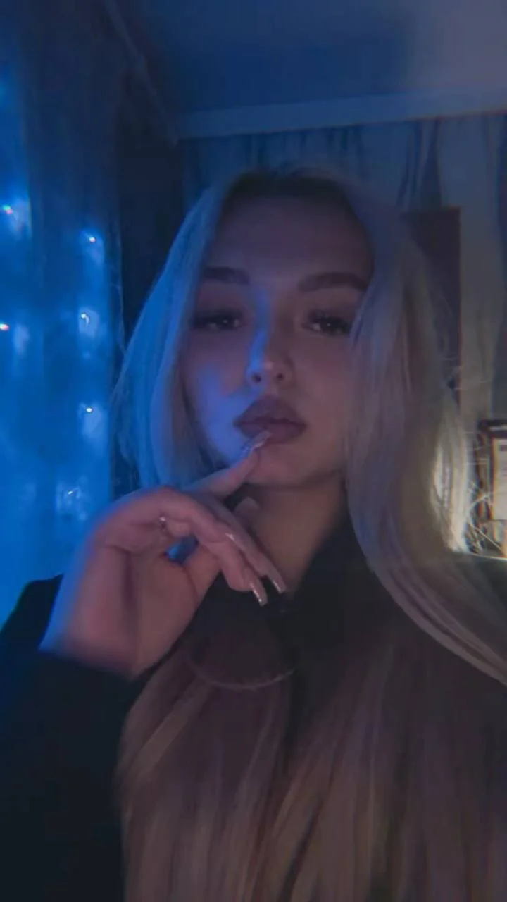 XXX Porn Photo of Nude Sophia_Blonde 8