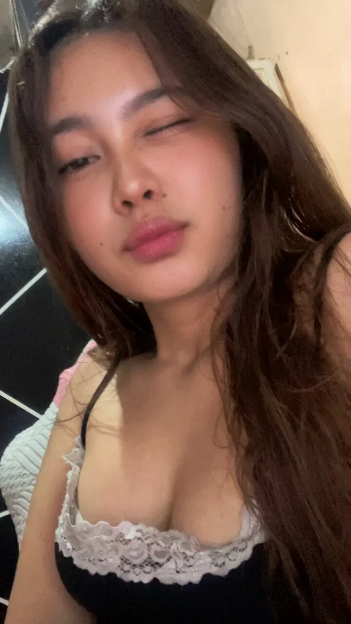 XXX Porn Photo of Nude ursweet_babygirl 3