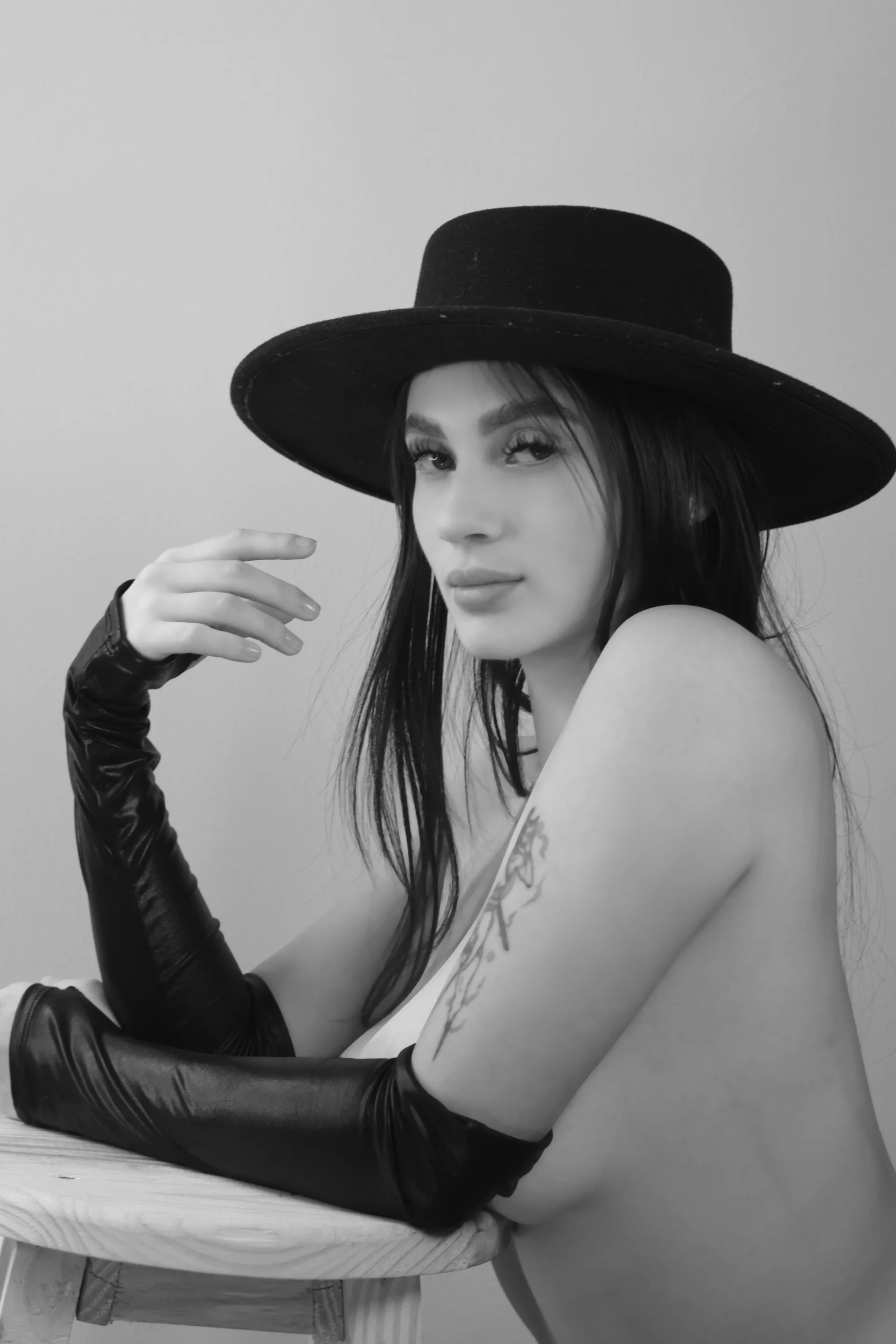 XXX Porn Photo of Nude _littlecherryy_ 1