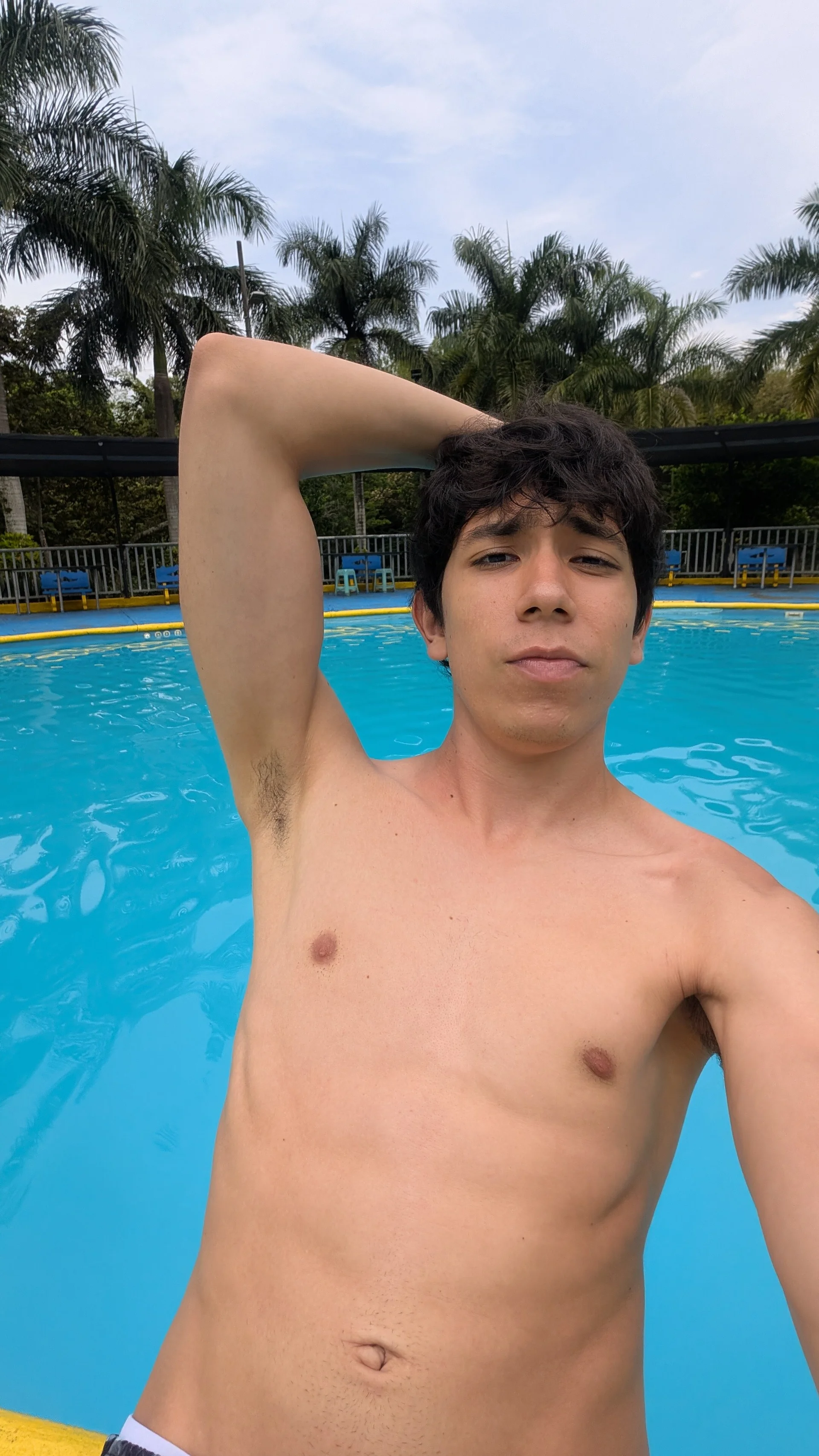 XXX Porn Photo of Nude Neo_Twink 90