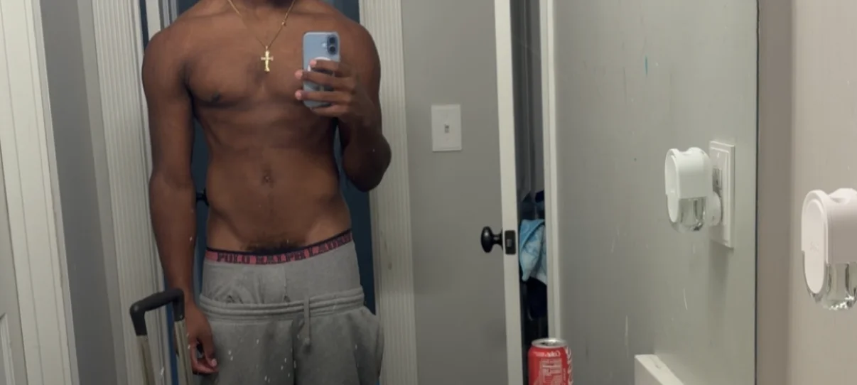 XXX Porn Photo of Nude d1hornyathlete 3
