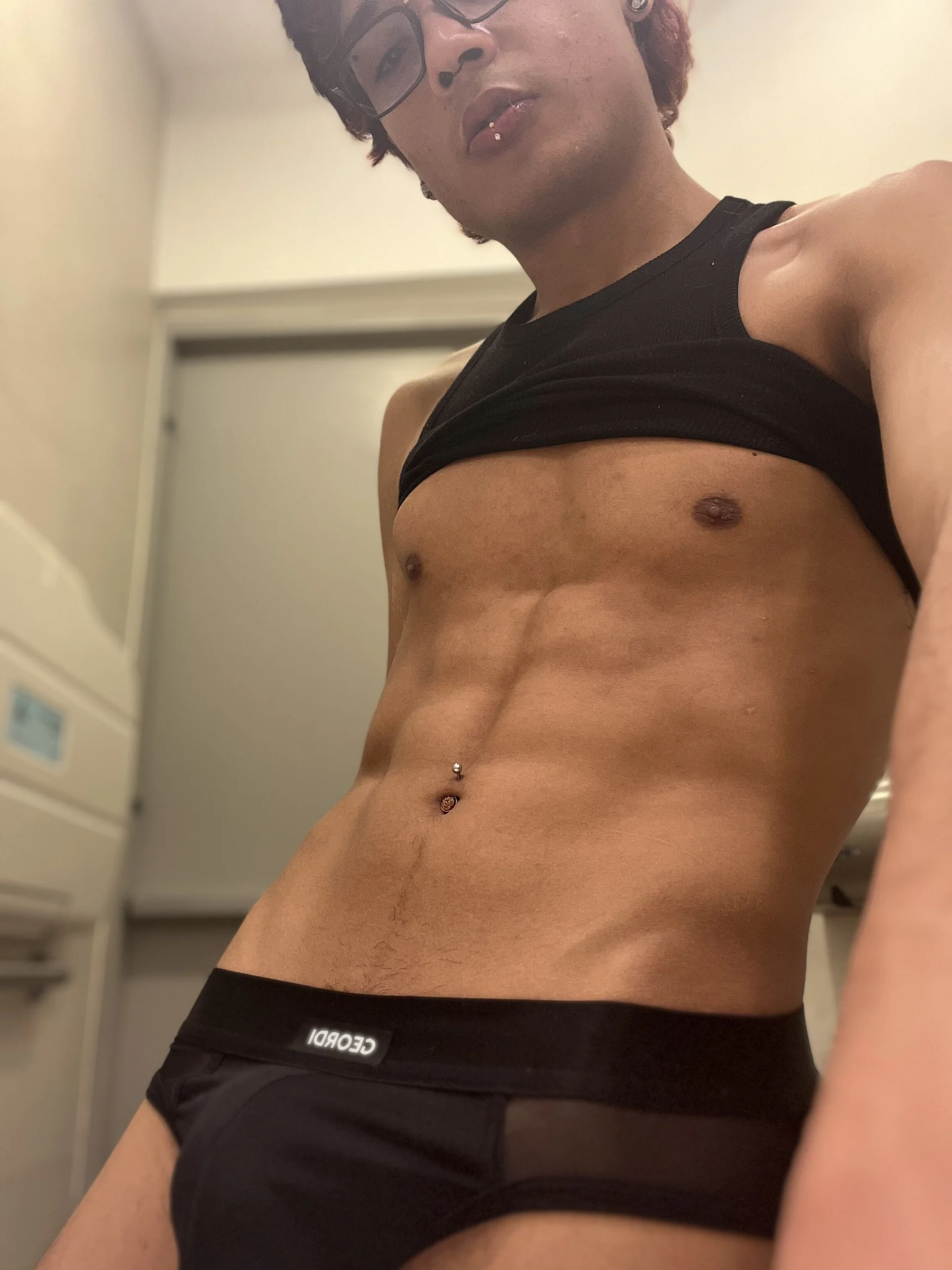 XXX Porn Photo of Nude ronald_maximo19 42