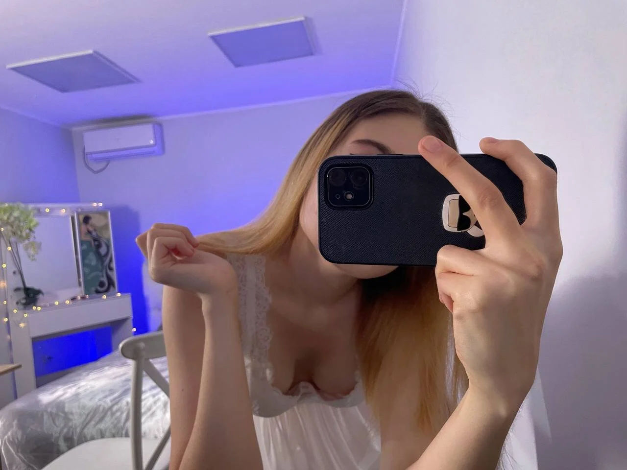 XXX Porn Photo of Nude ROYALTY_13 4