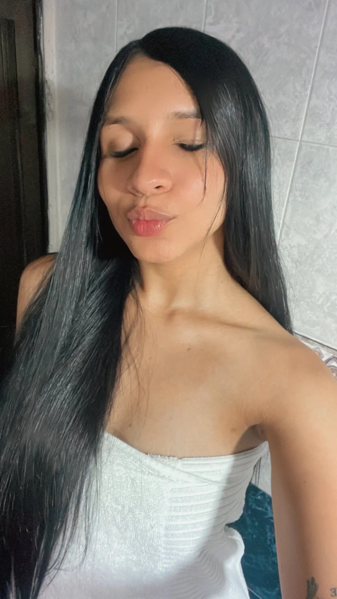 XXX Porn Photo of Nude Danaeluxe 21