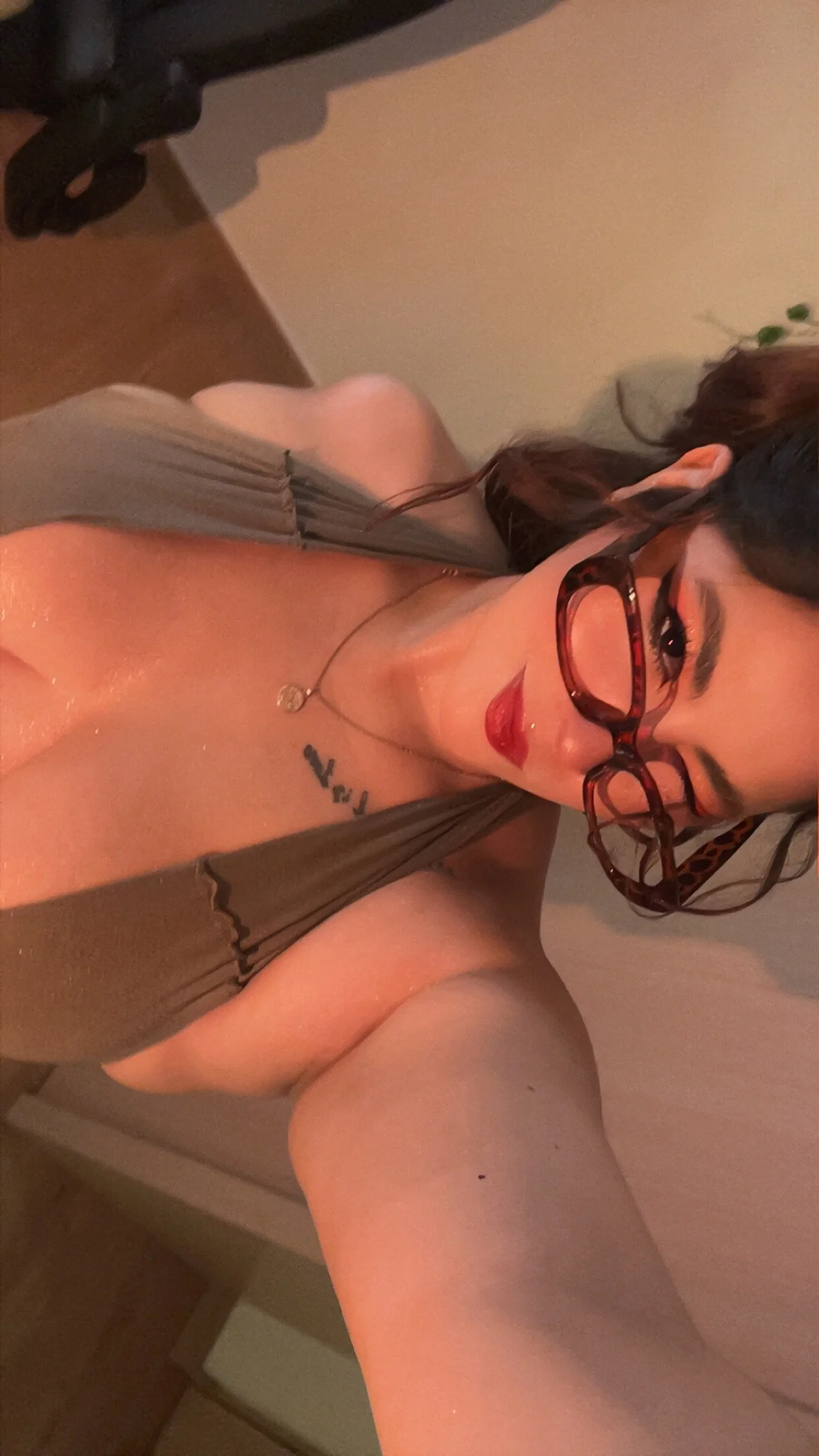 XXX Porn Photo of Nude Cleopatra_COL 12