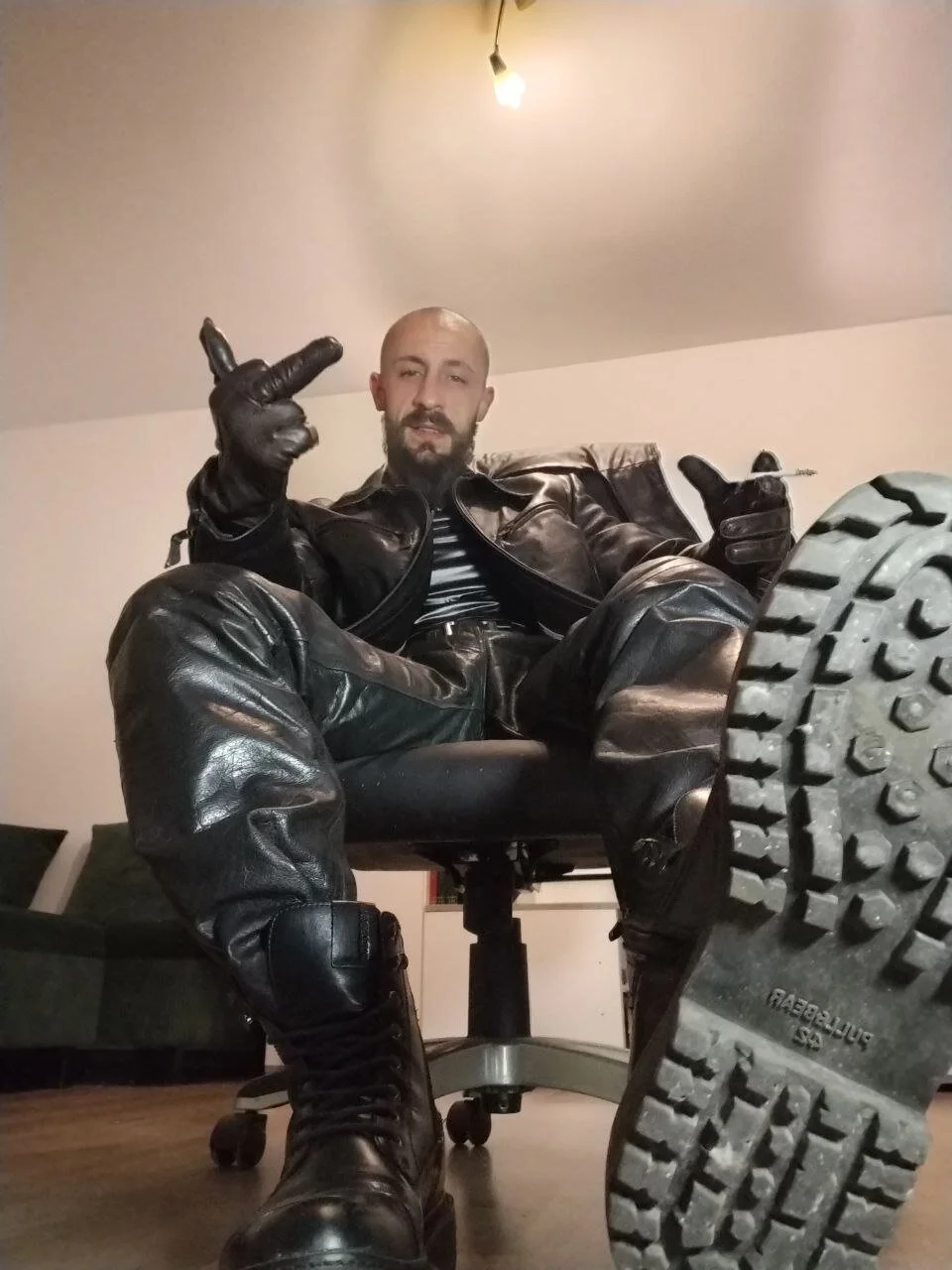 XXX Porn Photo of Nude Alphadominathor 2
