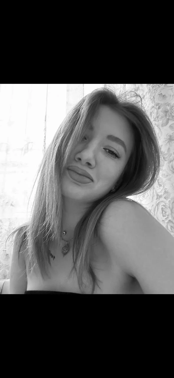 XXX Porn Photo of Nude Taraheers 5