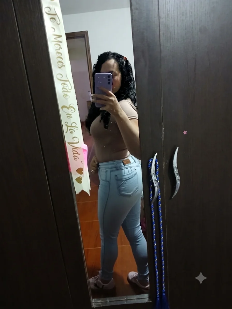 XXX Porn Photo of Nude thefartqueen 2