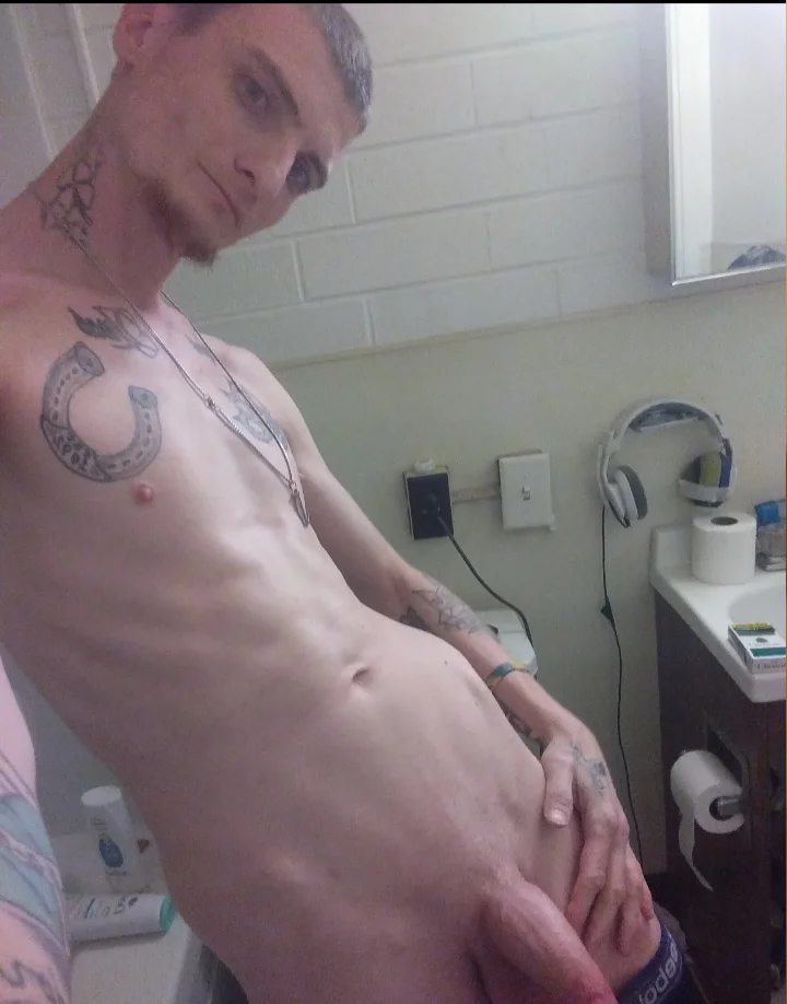 XXX Porn Photo of Nude jizzyglizzy92 8