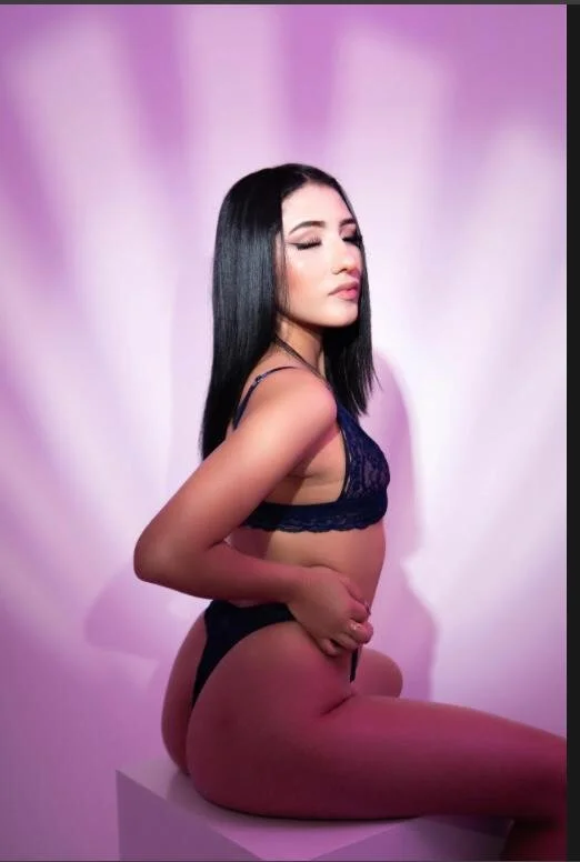 XXX Porn Photo of Nude NickiHenao 8