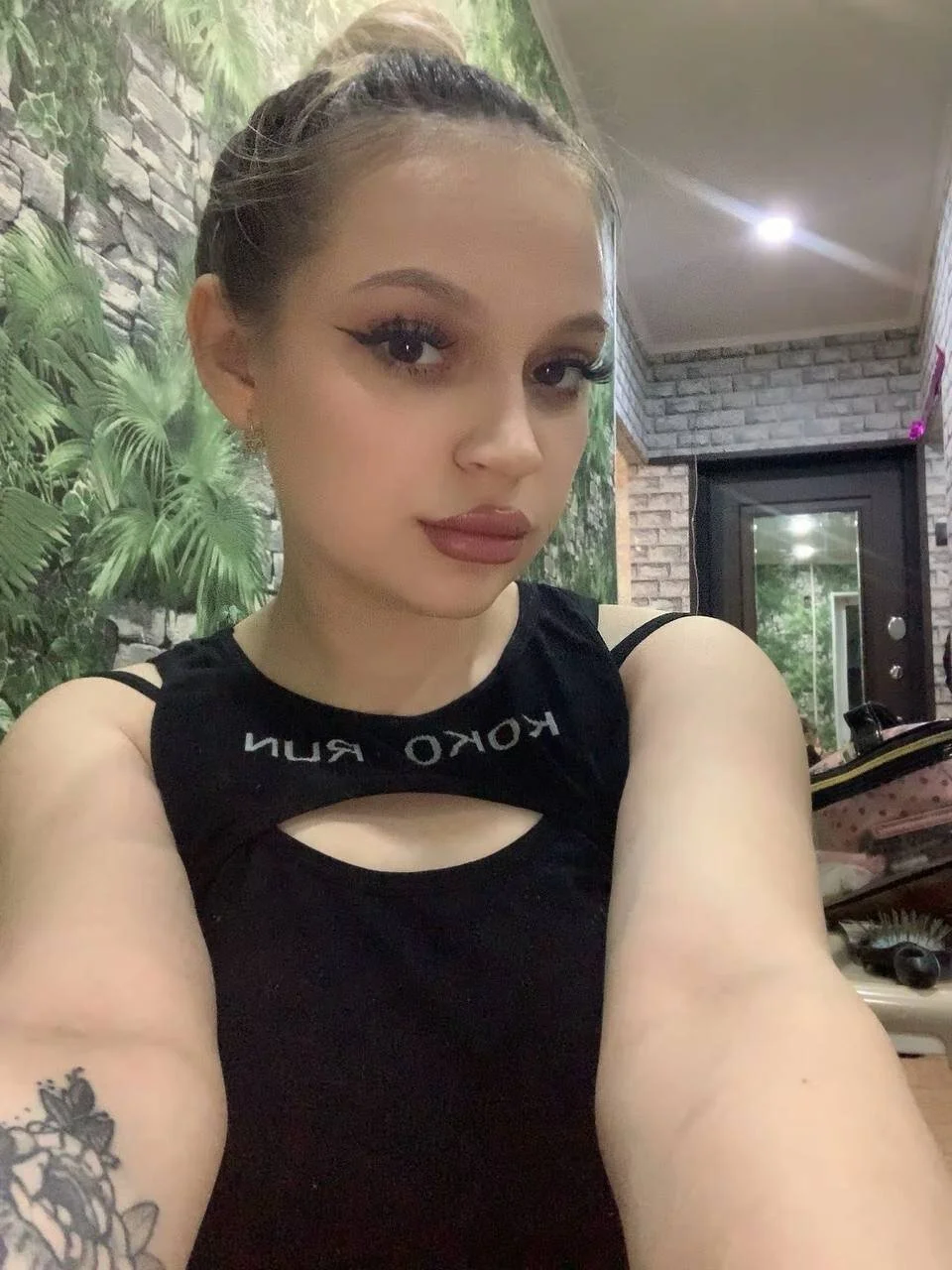 XXX Porn Photo of Nude kateroset 4