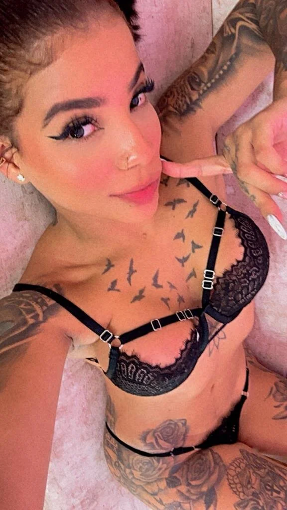 XXX Porn Photo of Nude EmmaRusellx 14